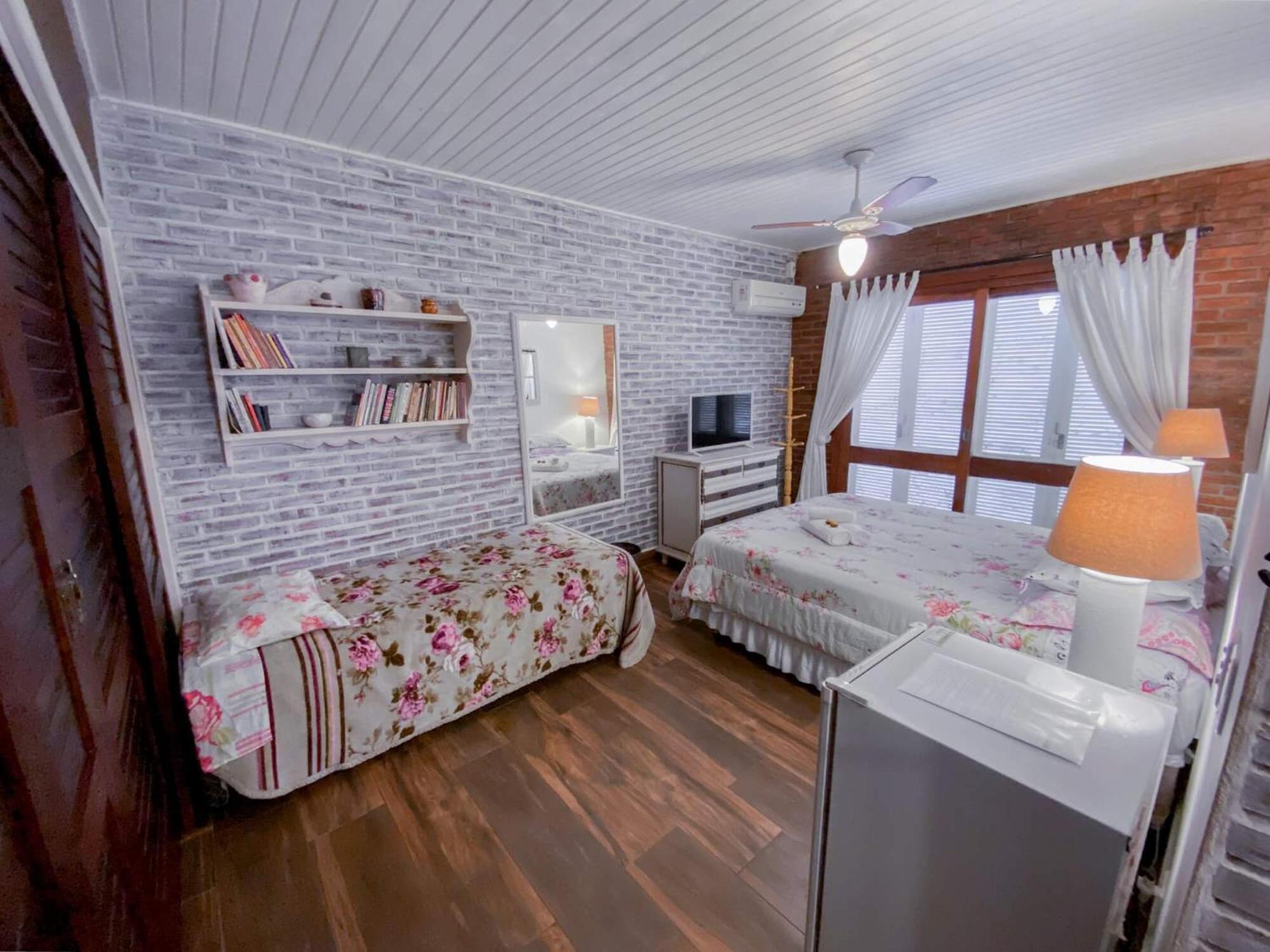 Morada Bromelias Guest house 2*